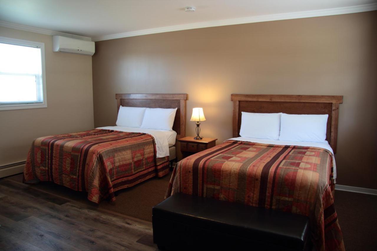 Carleton Inn & Cottages Bridgetown Екстериор снимка