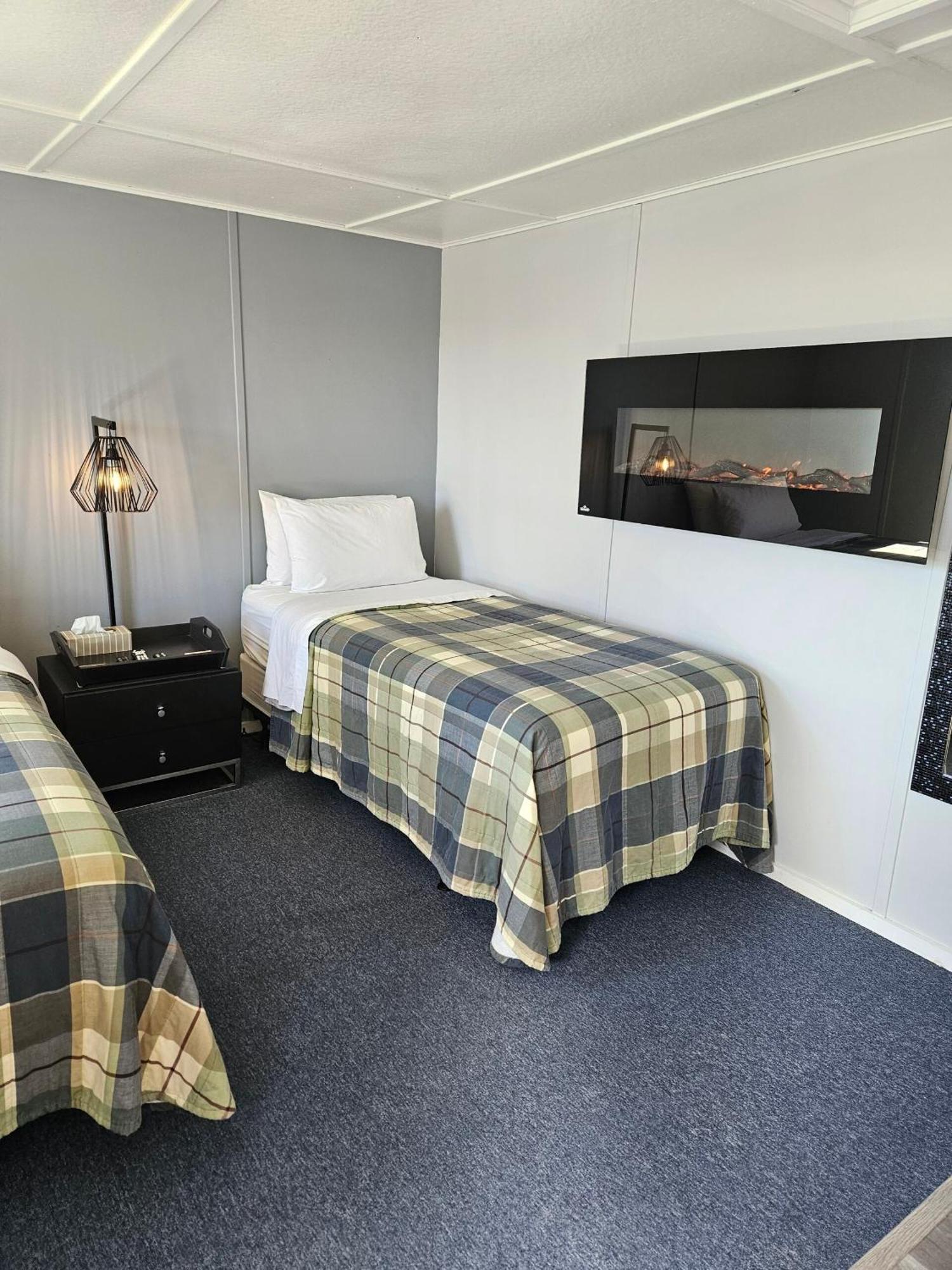Carleton Inn & Cottages Bridgetown Екстериор снимка