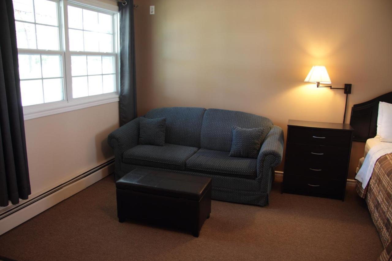 Carleton Inn & Cottages Bridgetown Екстериор снимка