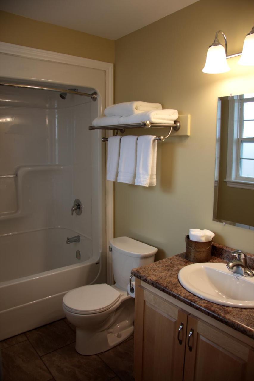 Carleton Inn & Cottages Bridgetown Екстериор снимка
